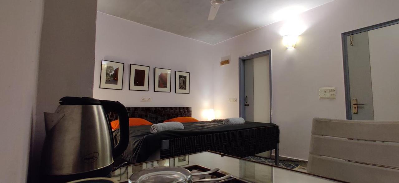 J House Near Bhikaji Hostel *